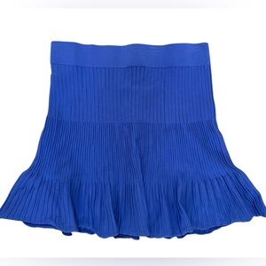 Elle mini skirt excellent condition size small in great condition ribbed purple